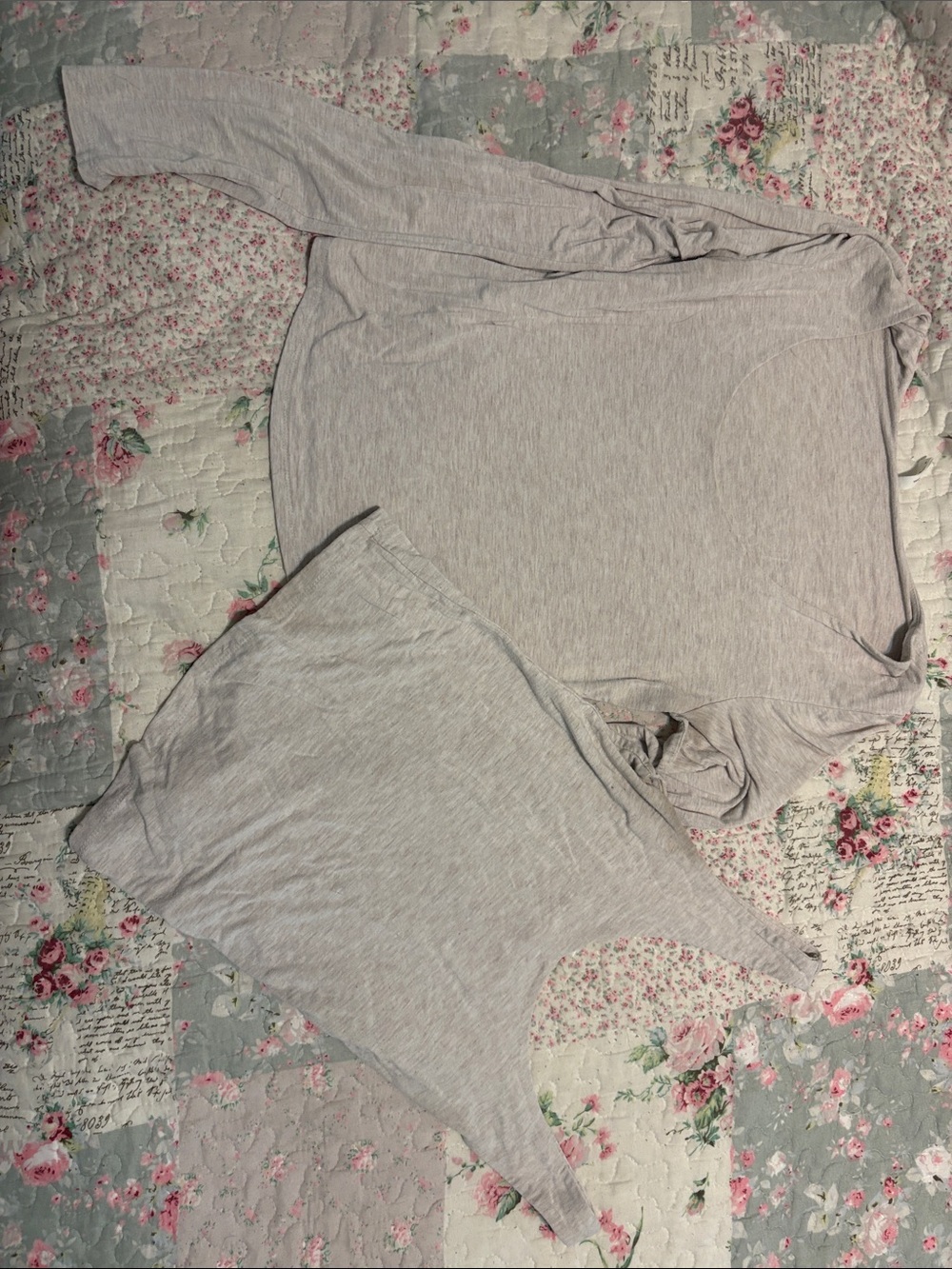 BE COOL Light Gray Women’s Long Sleeve Top and Tank Top